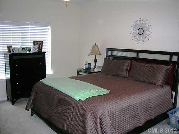 5th image of 4042 Broadview Ln #56