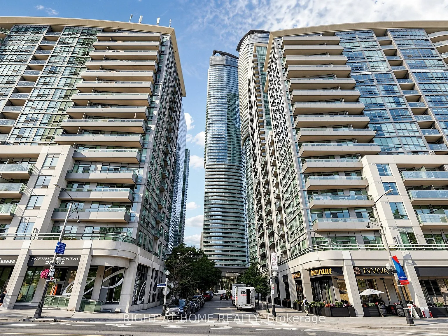2 bed, $3,100 — Photo 2