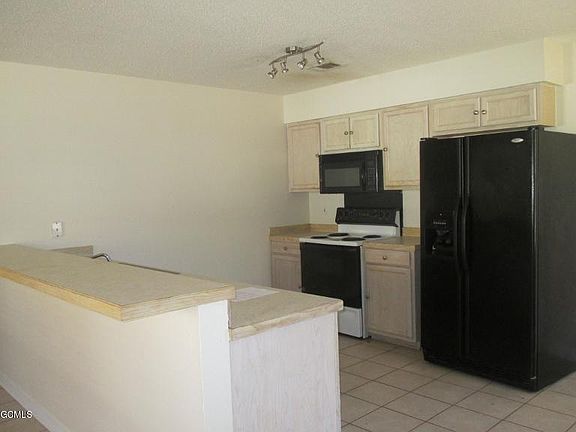 5th image of 1624 Porpoise Dr