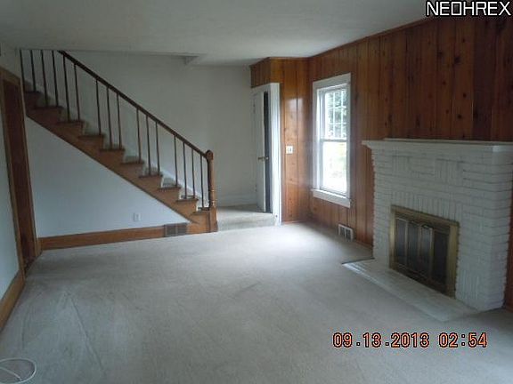 5th image of 727 Sheffield Ave NE