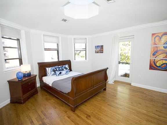 Bedroom w/ skylight