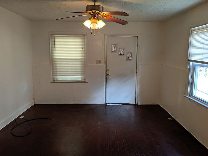 1st image of 1433 W 32nd St