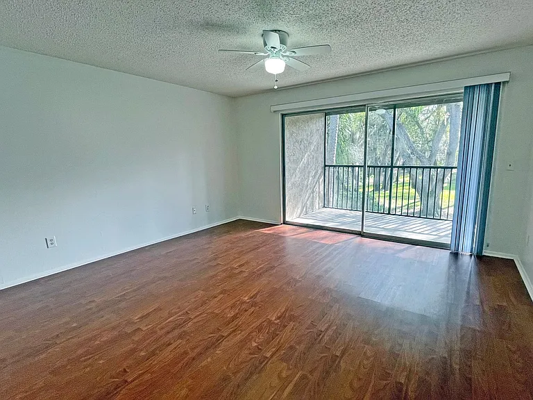 4207 Winding Moss Trl #208 — Photo 12