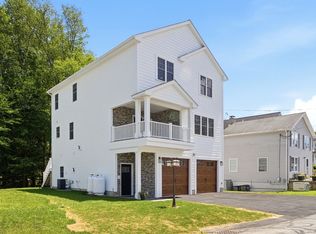 36 Colonial Rd, Webster, MA 01570