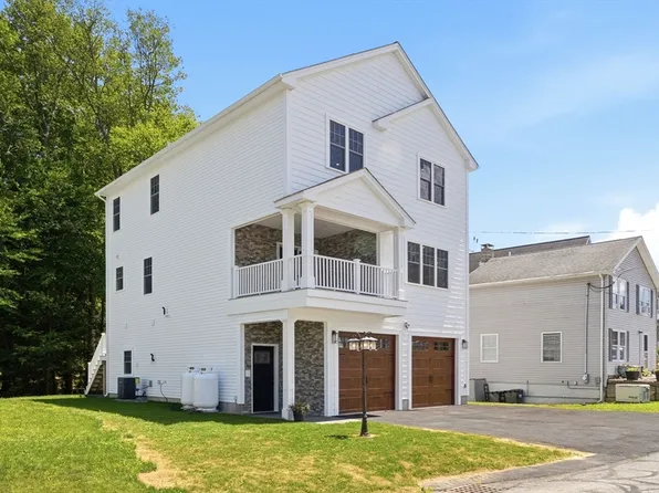 36 Colonial Rd, Webster, MA 01570