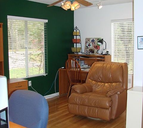 Bedroom/Office