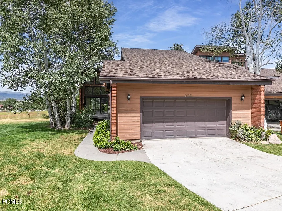 1656 Village Round Dr