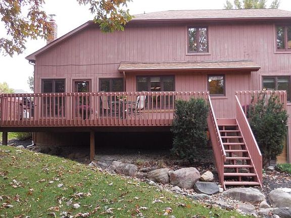 5th image of 1015 Vincent Ct