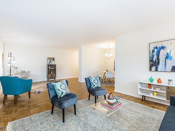 2nd image of 415 Claremont Ave APT 4E