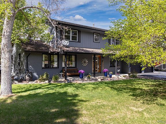 3rd image of 16547 W 73rd Drive
