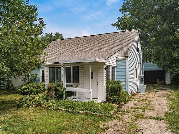 2nd image of 982 Colgate Rd