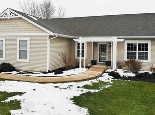 393 University Dr, Rockford, IL 61107