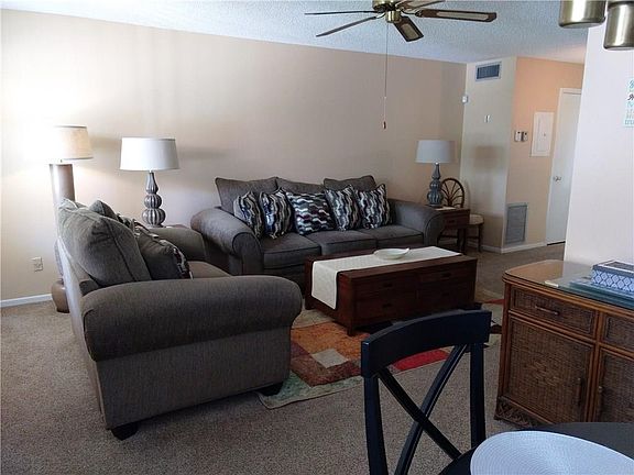 4th image of 47 Vista Gardens Trl