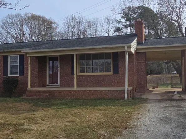 126 Canyon Dr, Greenwood, SC 29646