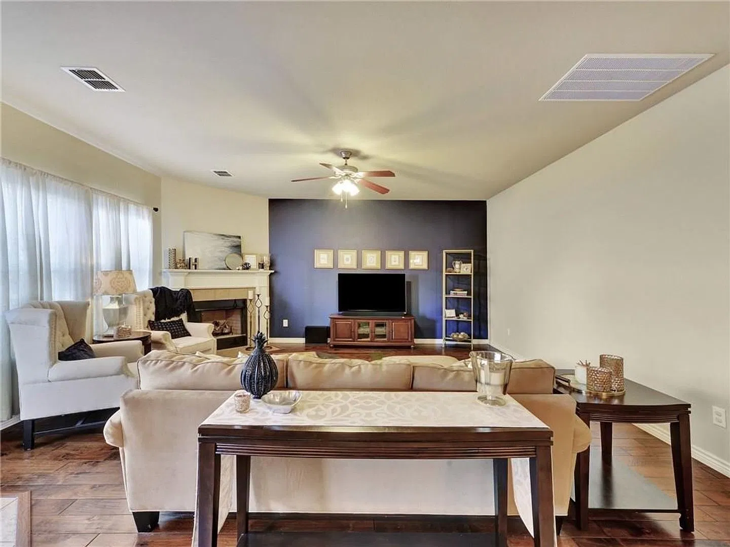 Move-In Special: 15 Days Free Rent! Massive 2,410 Sq. Ft. Keller Isd Home On The Golf Course! — Photo 4