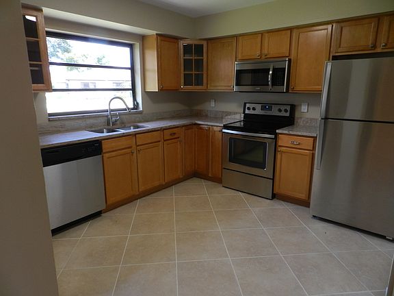 2nd image of 4877 Hawkwood Dr APT A