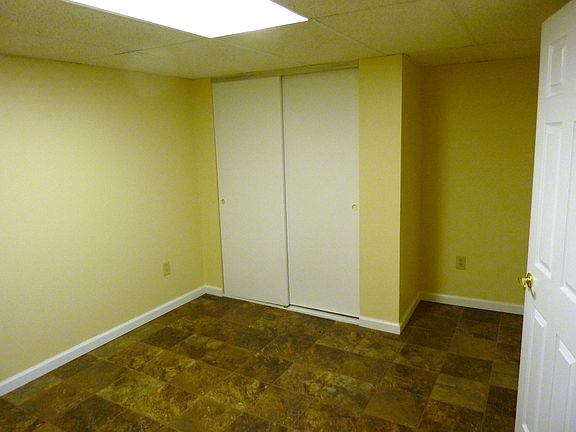 4th image of 1150 Thompson Dr