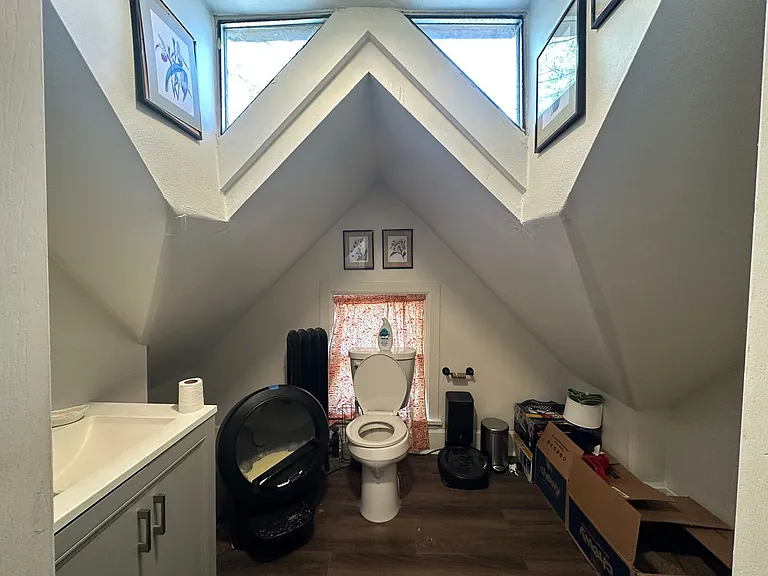 522 E. Main Street — Photo 14