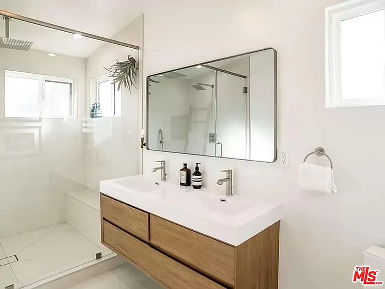 4328 Edenhurst Ave — Photo 22