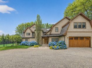 1366 Scuttle Hole Rd, Water Mill, NY 11976