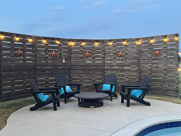 3rd image of 410 Water Fall Ln