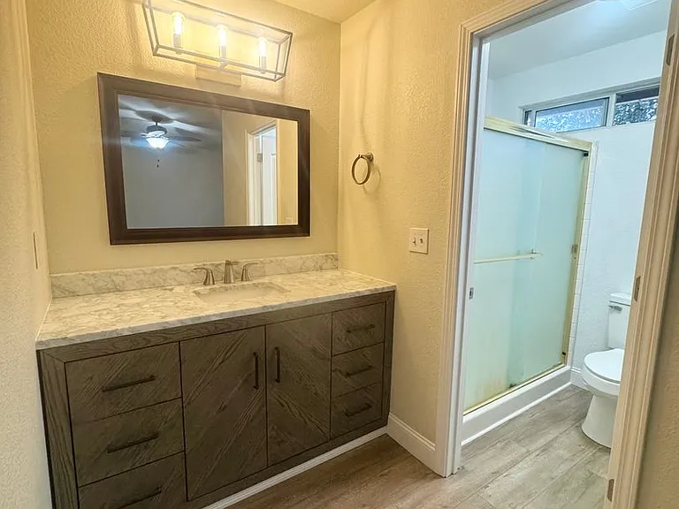 1040 Michael Ln — Photo 15