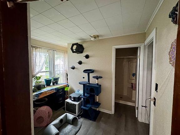 3rd image of 104 Park Ave #9