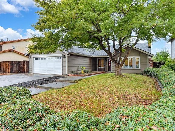 3rd image of 3150 Yarwood Way