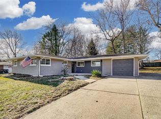 1439 Maplegrove Dr, Fairborn, OH 45324