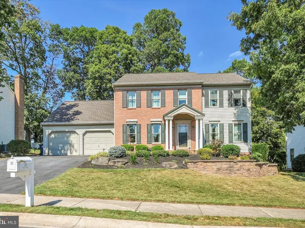 34 Egret Cir, Denver, PA 17517