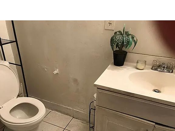 3rd image of 5620 NW 27th Ct #2