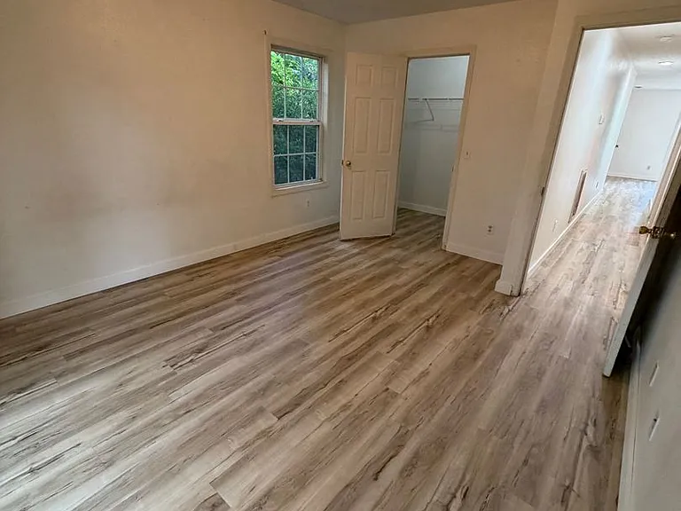 4031 White Oak Rd — Photo 8