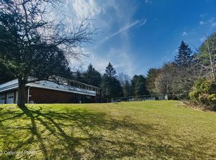 2372 Back Mountain Rd, Scotrun, PA 18355