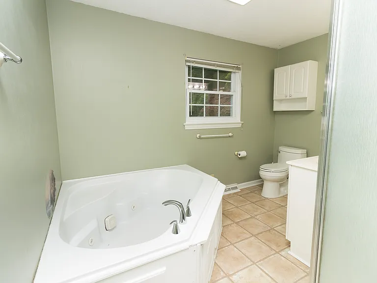 917 Brynwood Dr — Photo 27