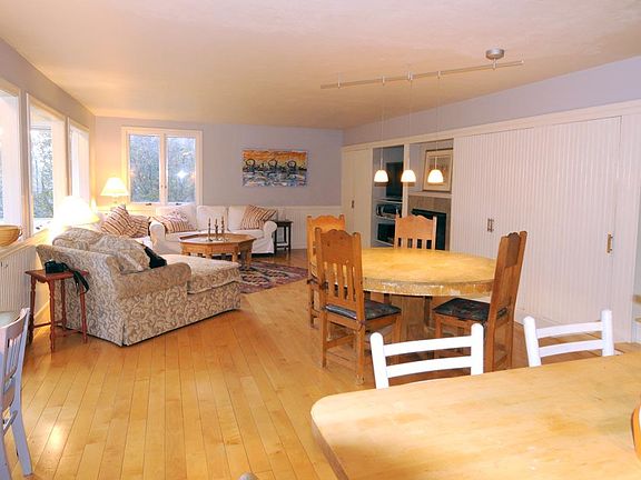 Dining & living room