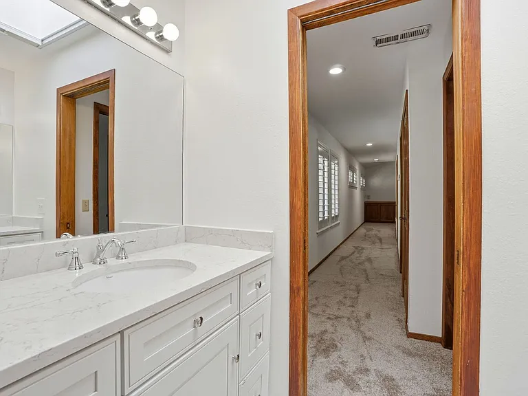 2561 Rolling Hills Ct — Photo 31