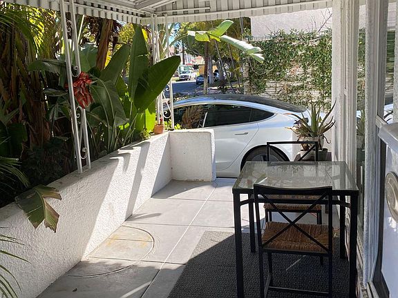 2nd image of 408 N Alta Vista Blvd