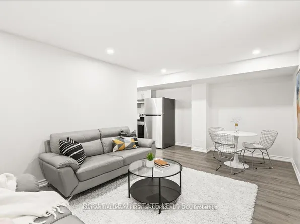 14 Mulgrave St #Basement, Whitby, ON L1P 0J9