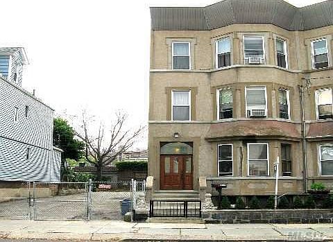 1st image of 3223 38th St