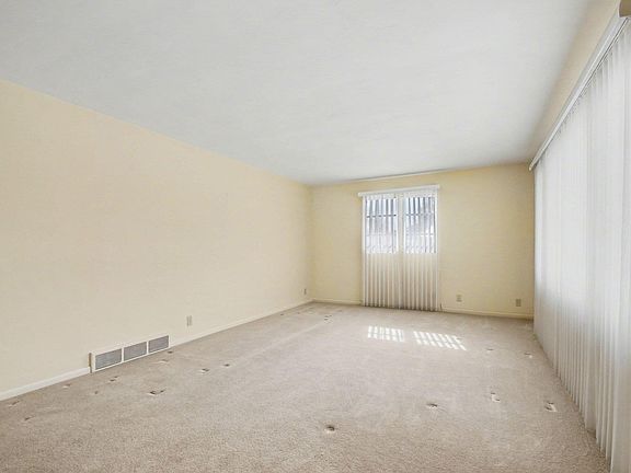 4th image of 57102 Alan Rd