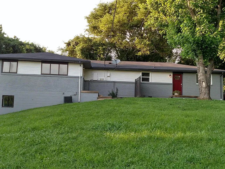 253 Tulip Hill Dr — Photo 7