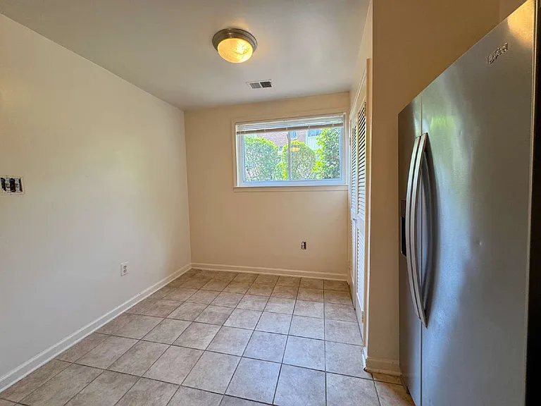 4675 Logsdon Dr — Photo 7