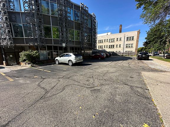 5th image of 1233 N Marshall St #1