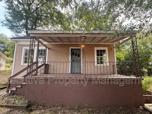 909 Exeter Ave, Bessemer, AL 35020