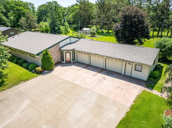 1043 Woodland Loop, Fergus Falls, MN 56537
