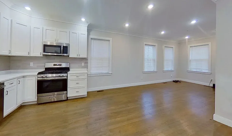 79 Linden St #2R