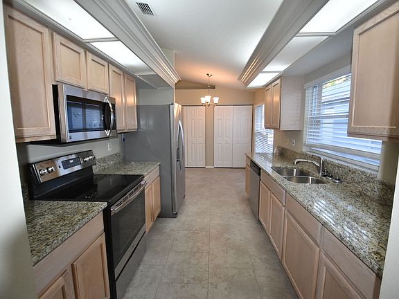 3rd image of 4629 Preston Woods Dr
