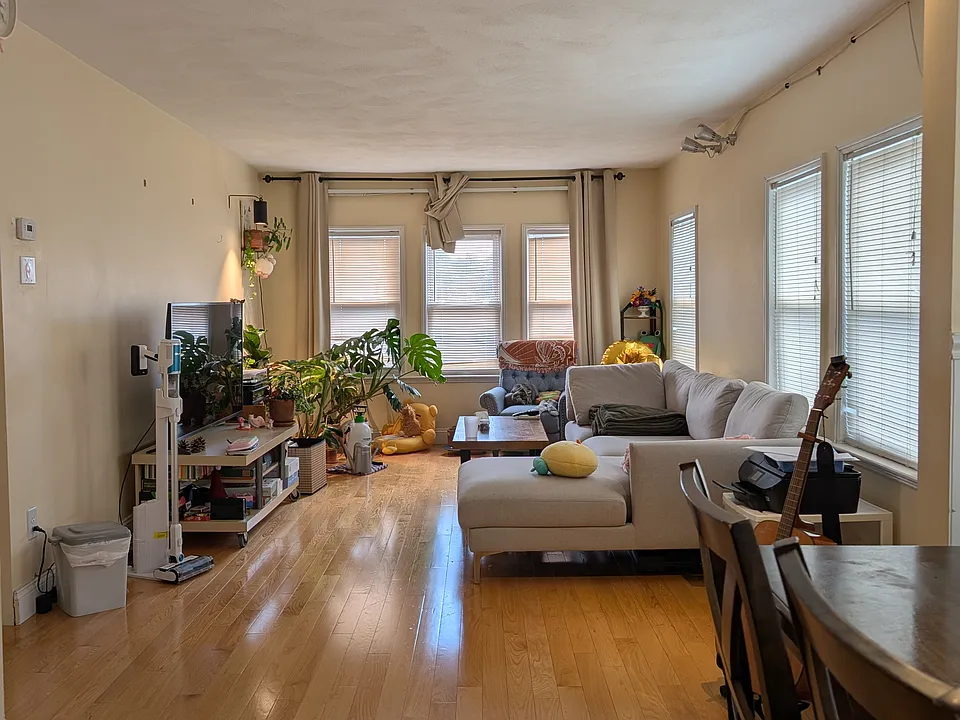 250 Riverside Ave #2