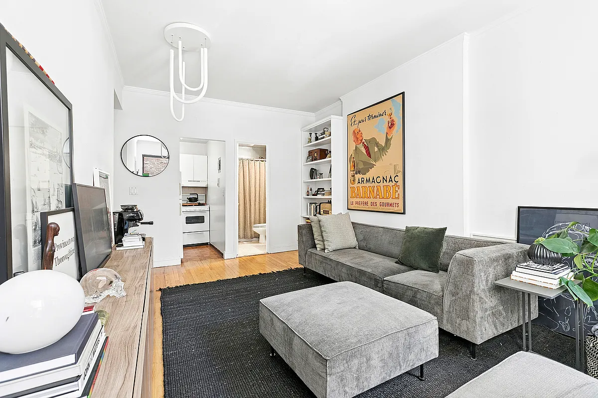 Building Photo - 346 Lexington Ave #3R