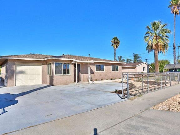 2nd image of 17444 Holly Dr